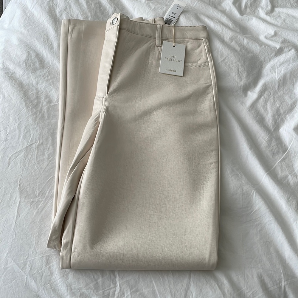 Melina Pant
